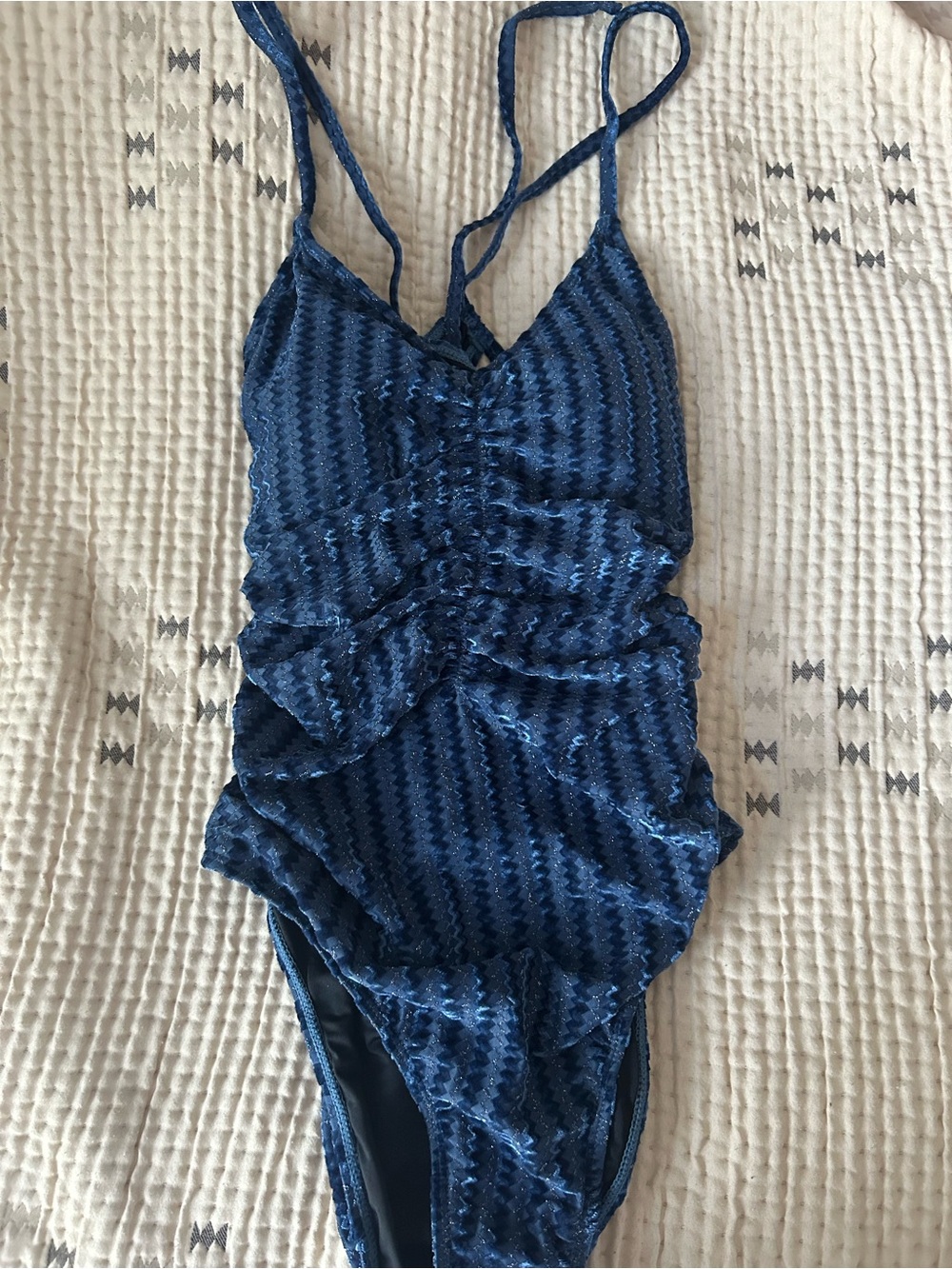Cupshe Blue Textured One-Piece Swimsuit